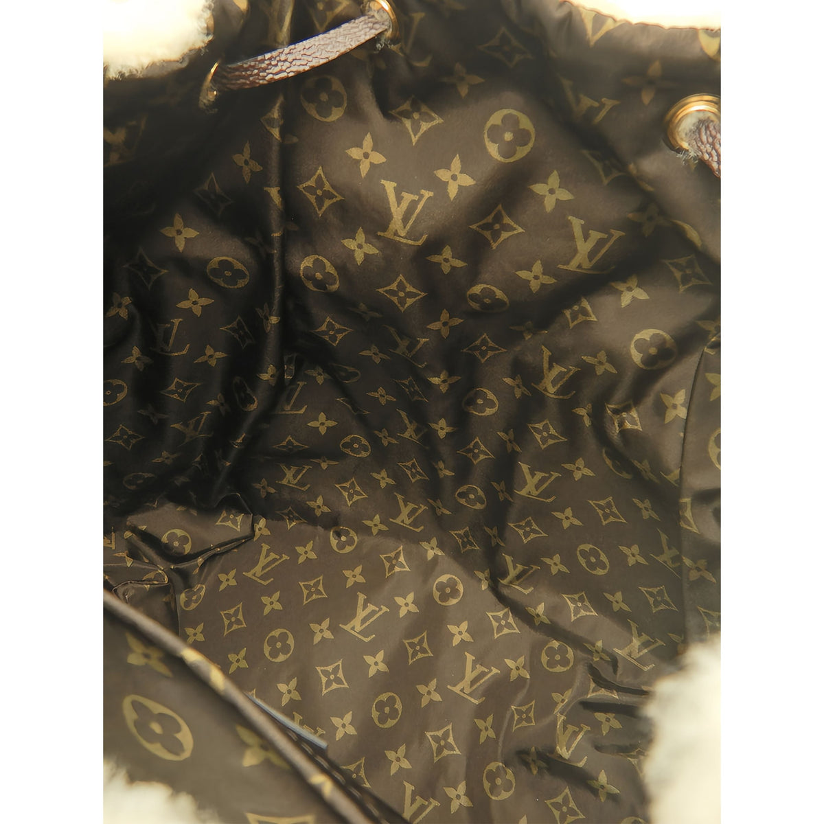 Louis Vuitton Monogram Shearling LV Ski Backpack — Beige