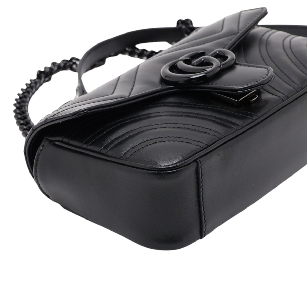Gucci Small GG Marmont Matelasse Calfskin Monochrome Shoulder Bag — Black