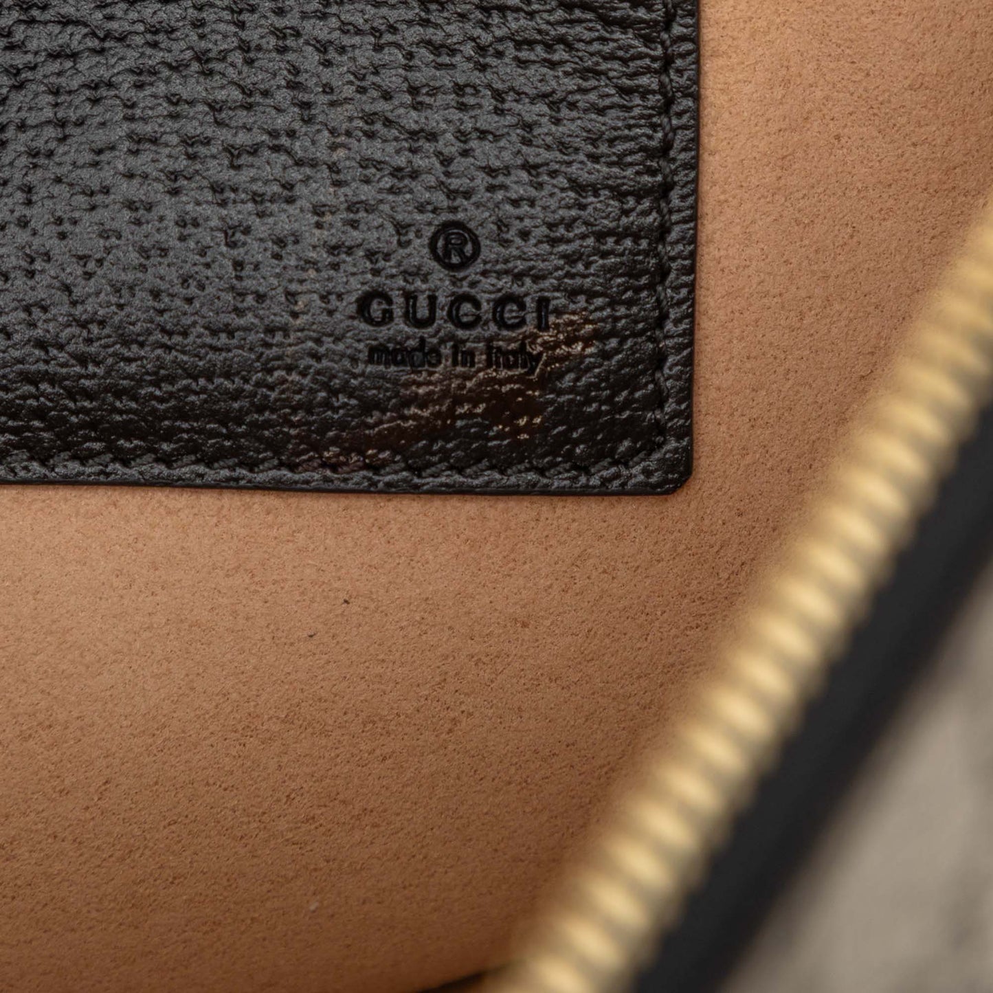 Gucci GG Supreme and Calfskin Cut Out Interlocking G Clutch
