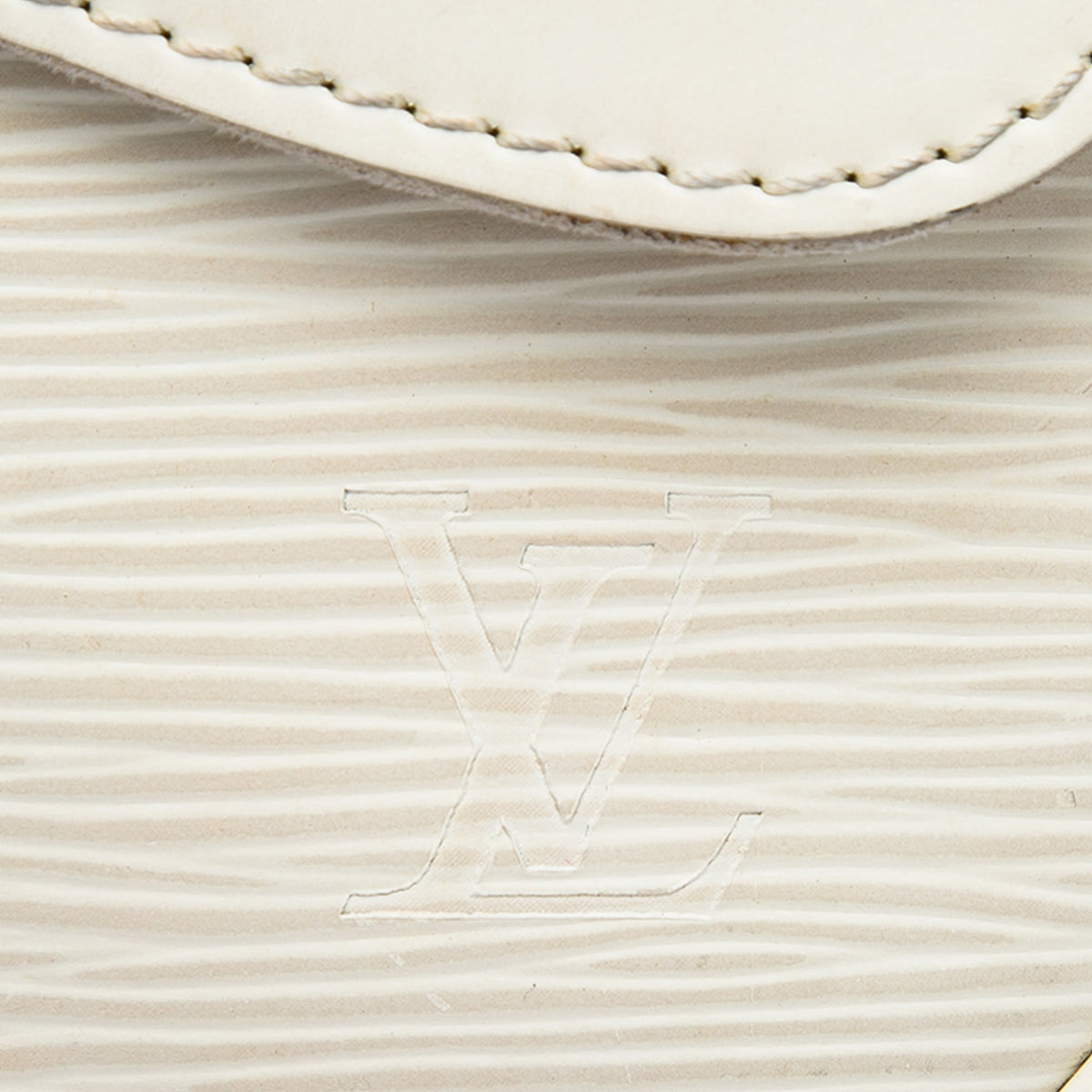 Louis Vuitton Epi Pochette Montaigne