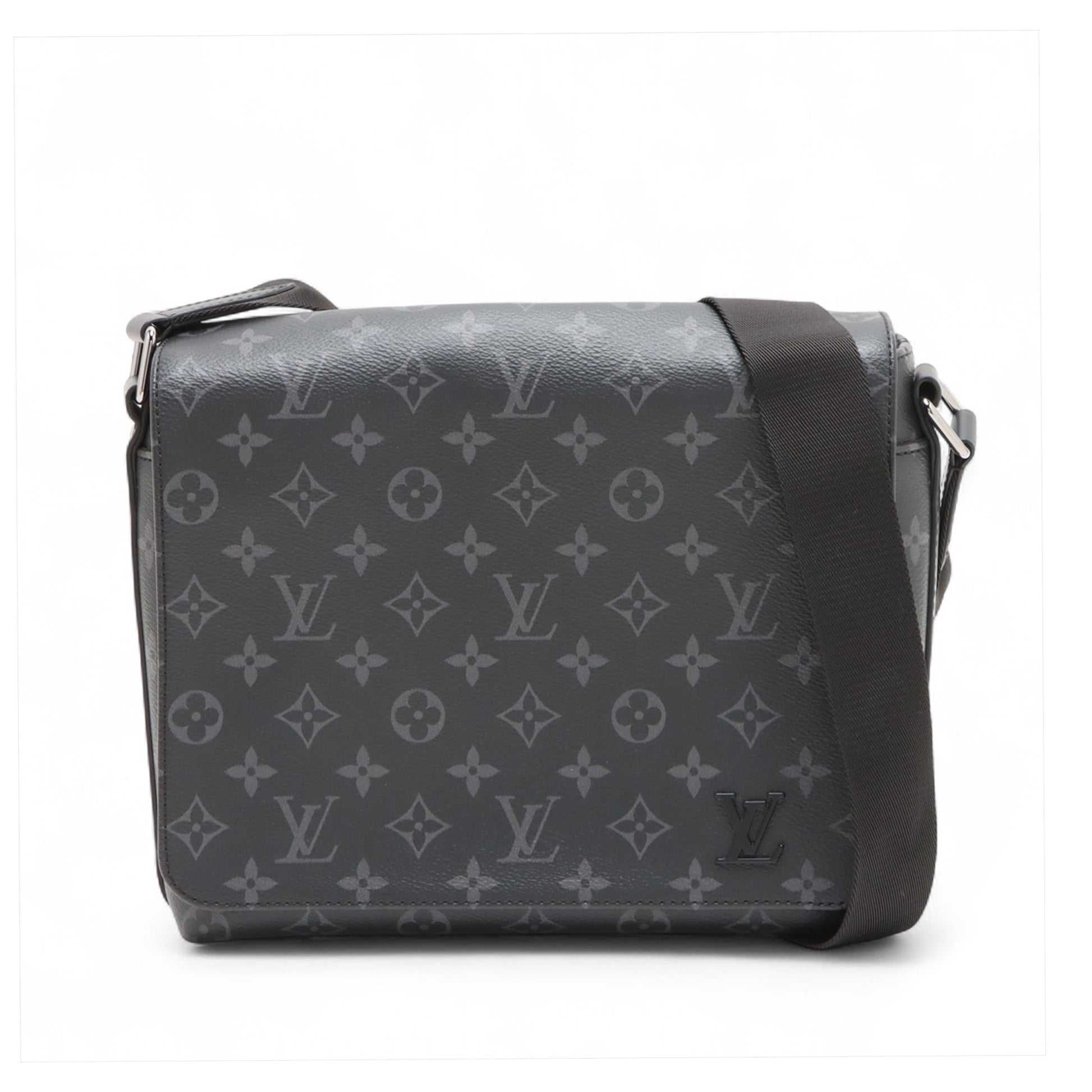 Louis Vuitton Monogram Eclipse District PM