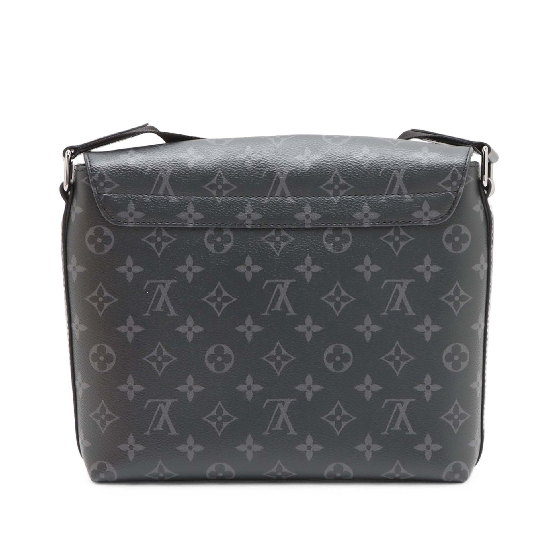 Louis Vuitton Monogram Eclipse District PM