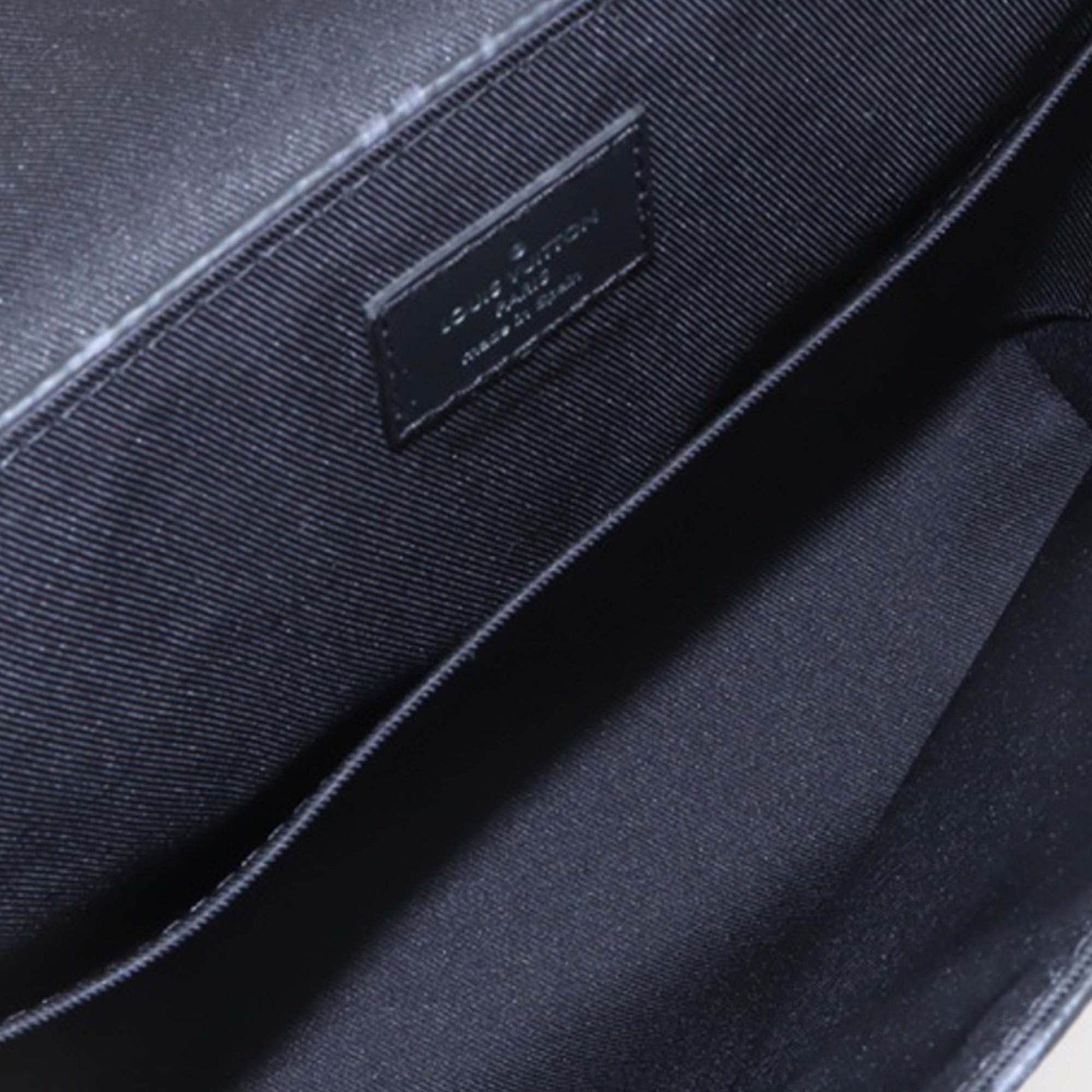 Louis Vuitton Monogram Eclipse District PM