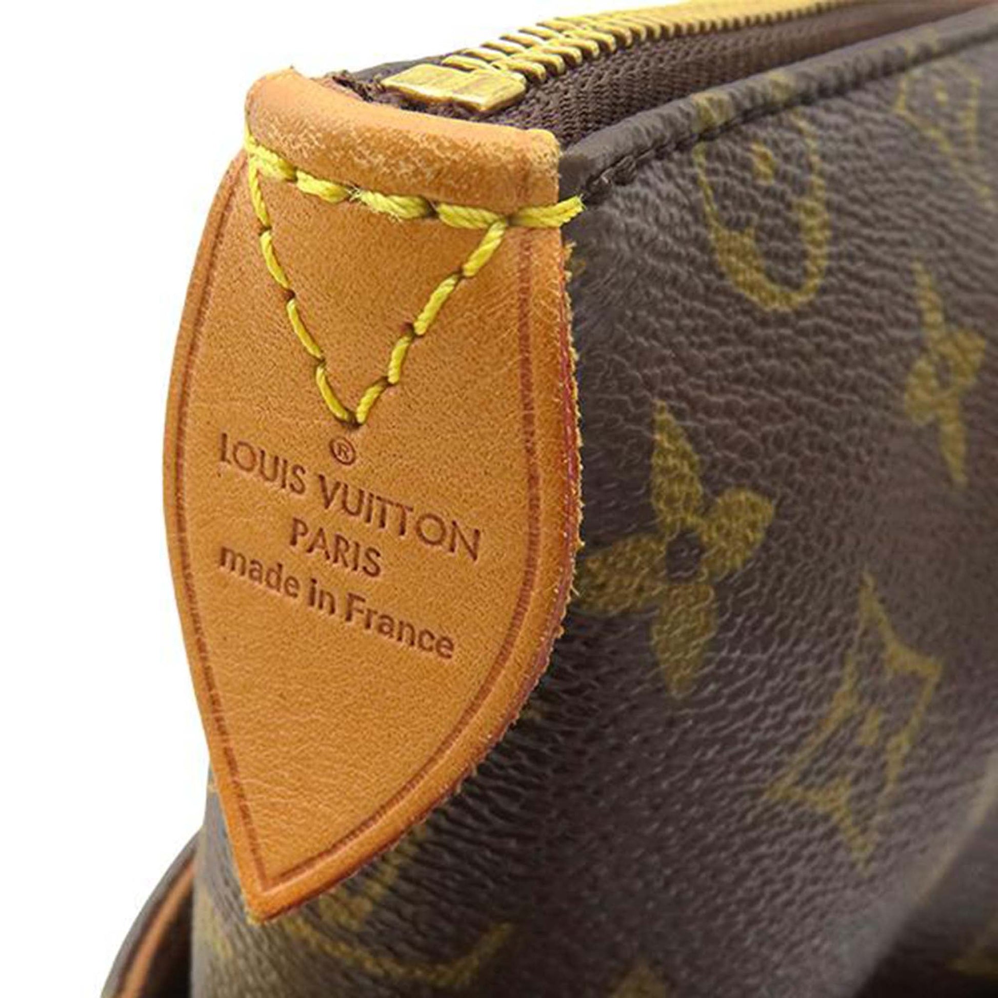 Louis Vuitton Monogram Totally MM