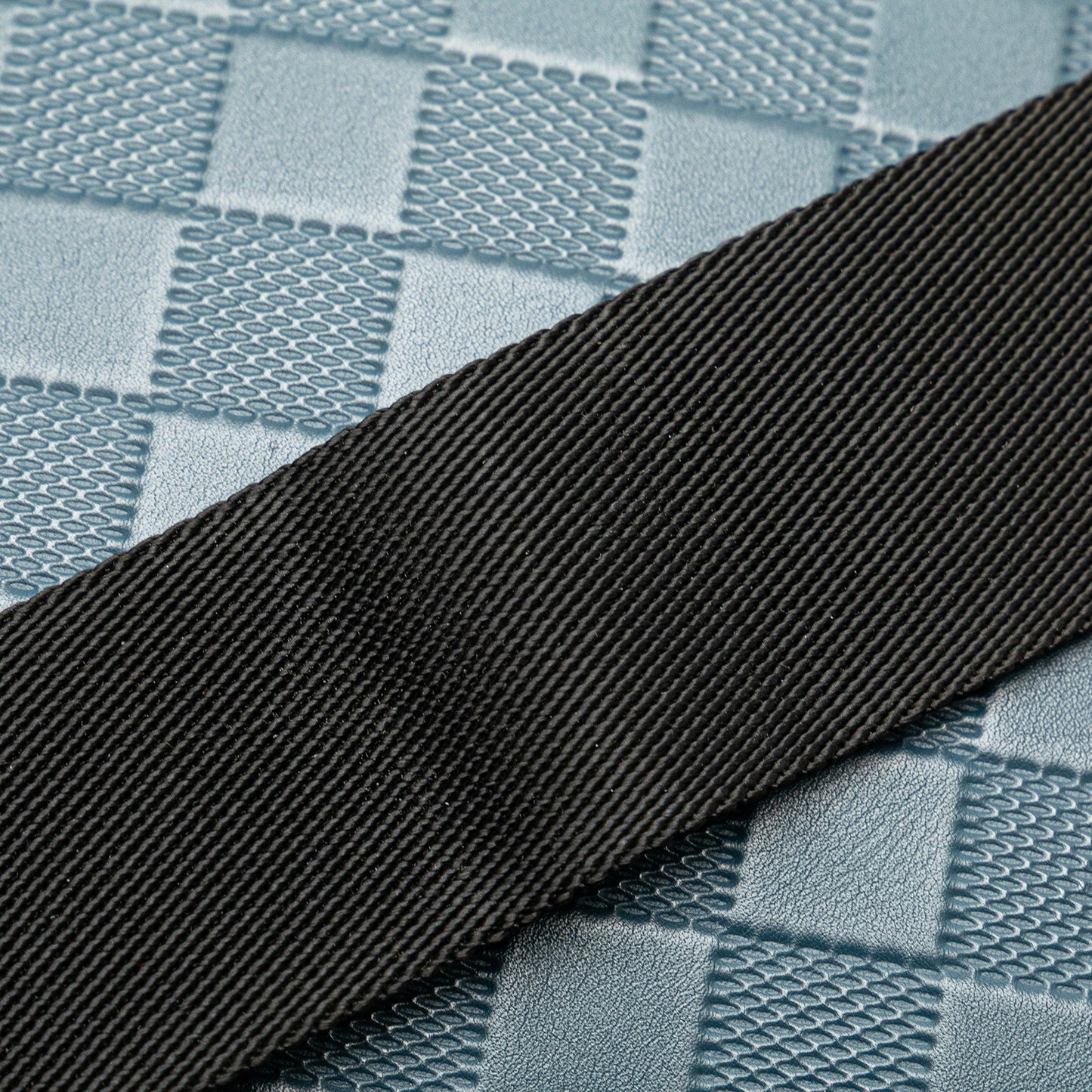 Louis Vuitton Damier Infini District PM