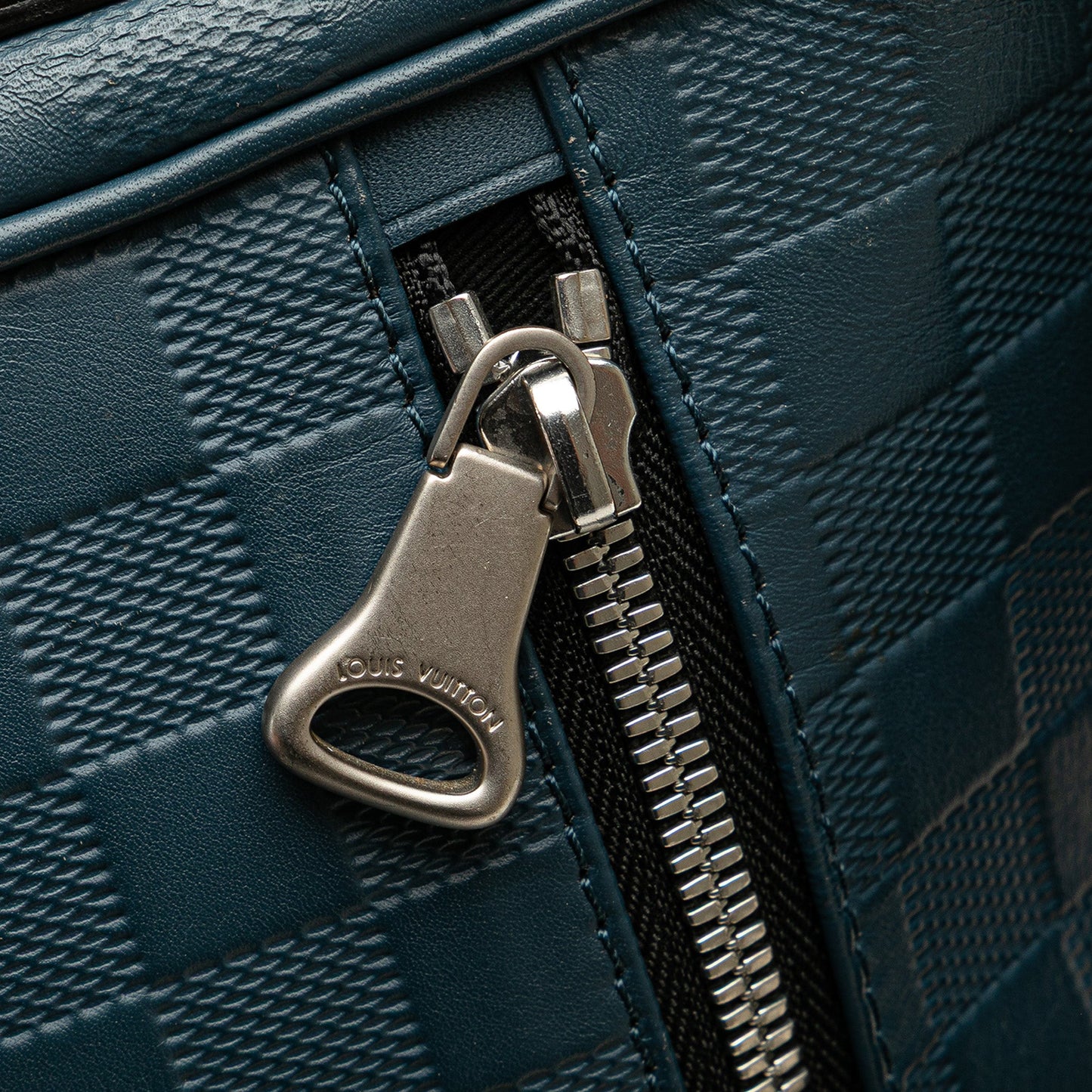 Louis Vuitton Damier Infini District PM
