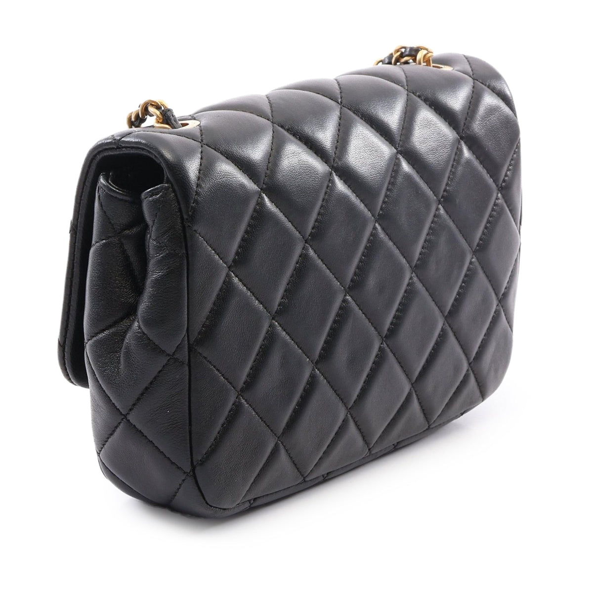 Chanel Quilted Lambskin Pearl Medallion Flap — Black
