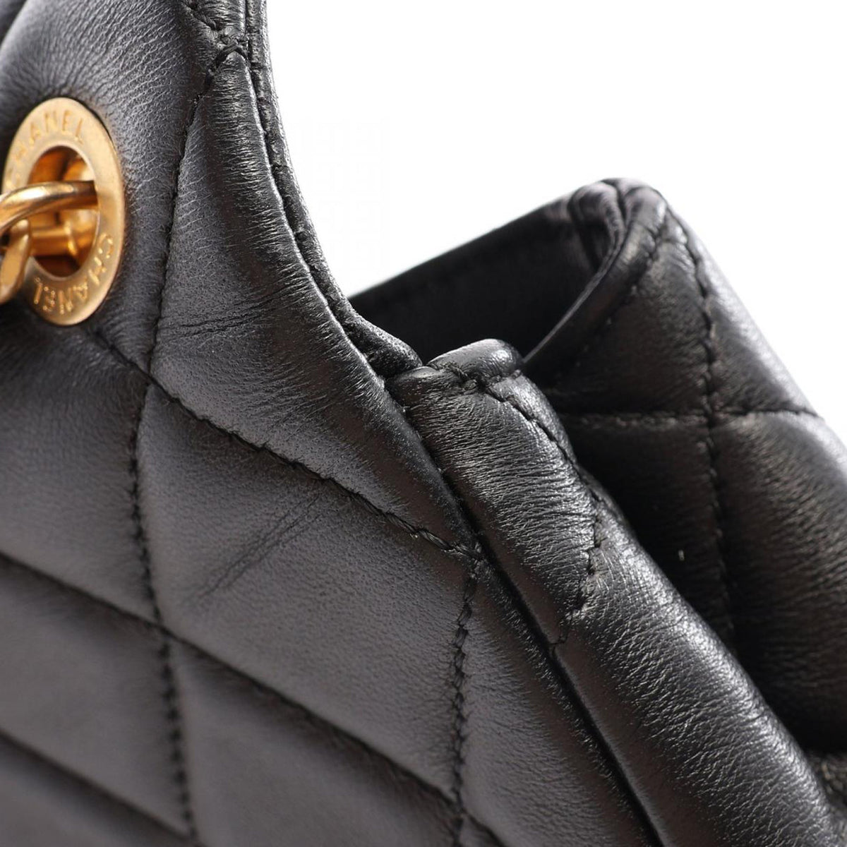Chanel Quilted Lambskin Pearl Medallion Flap — Black