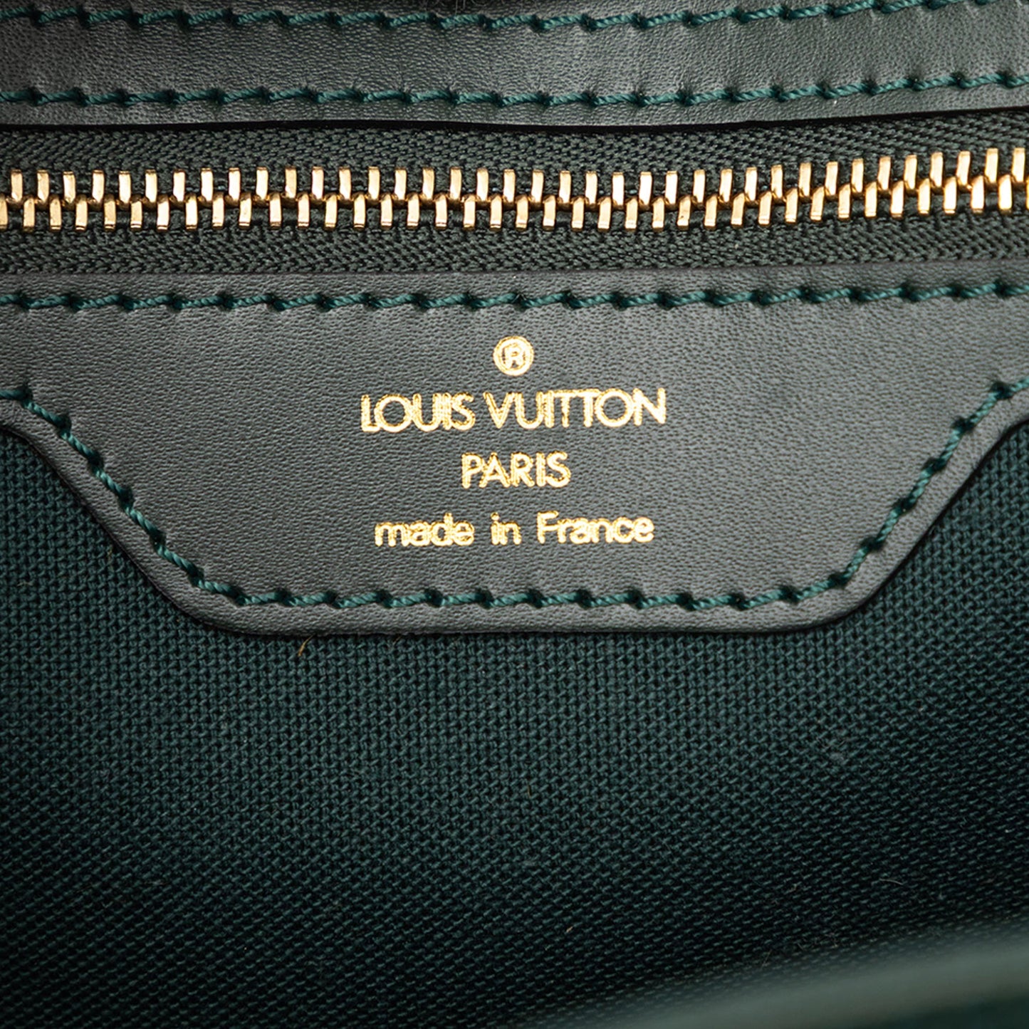 Louis Vuitton Taiga Yaranga