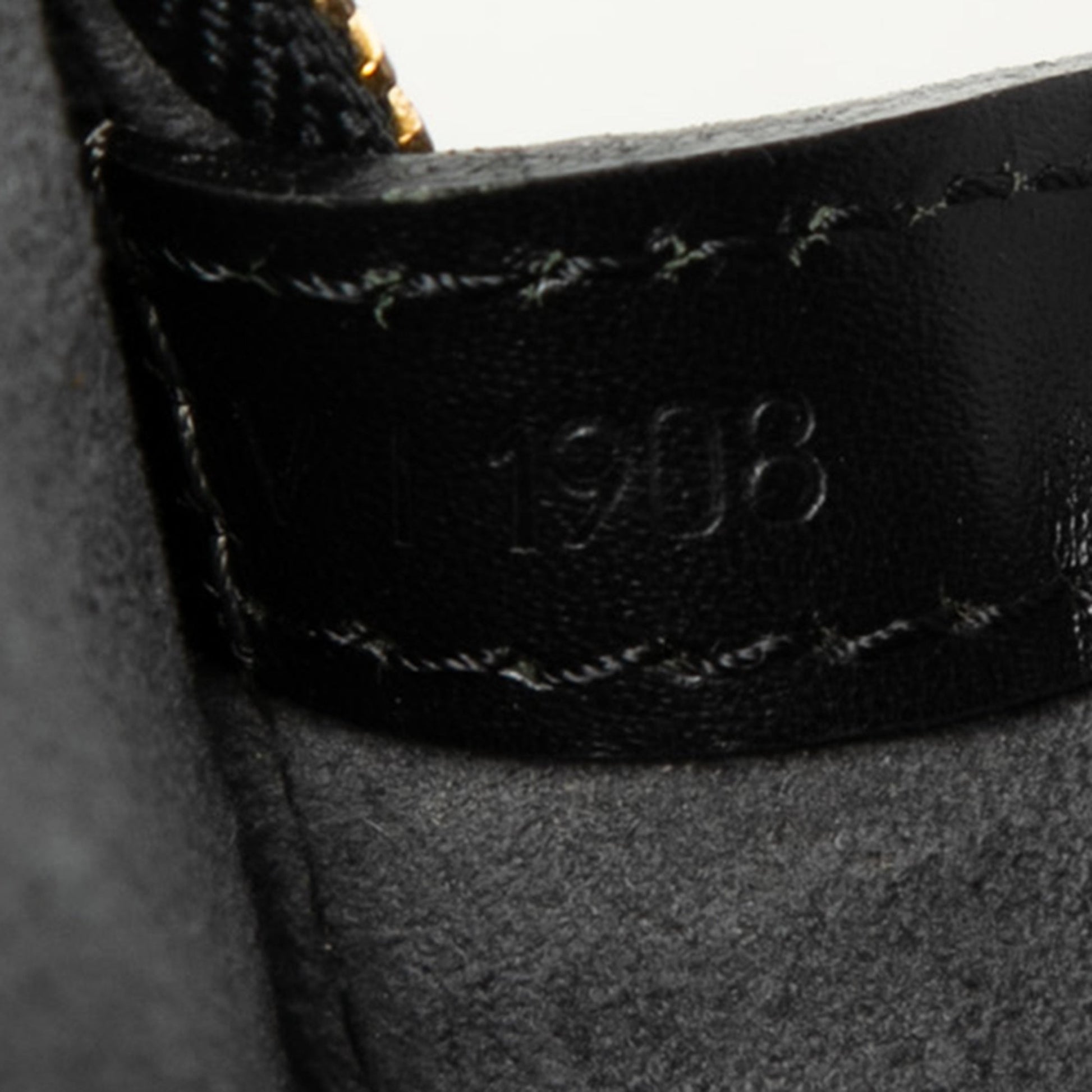 Louis Vuitton Epi Gobelins
