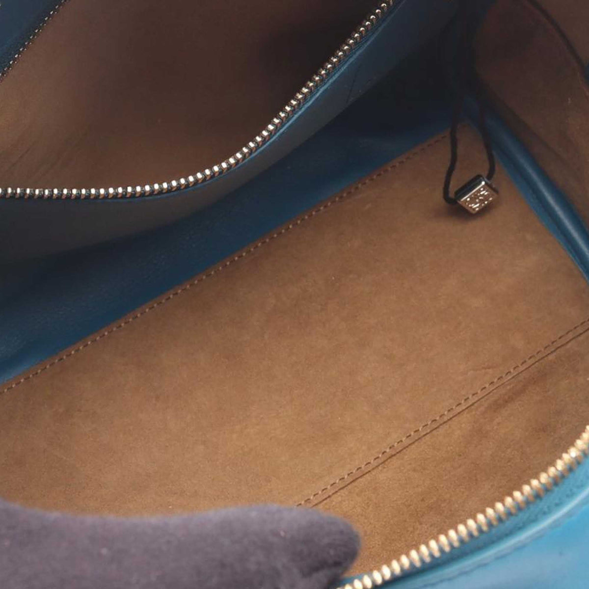 LOEWE Leather Amazona Square 19