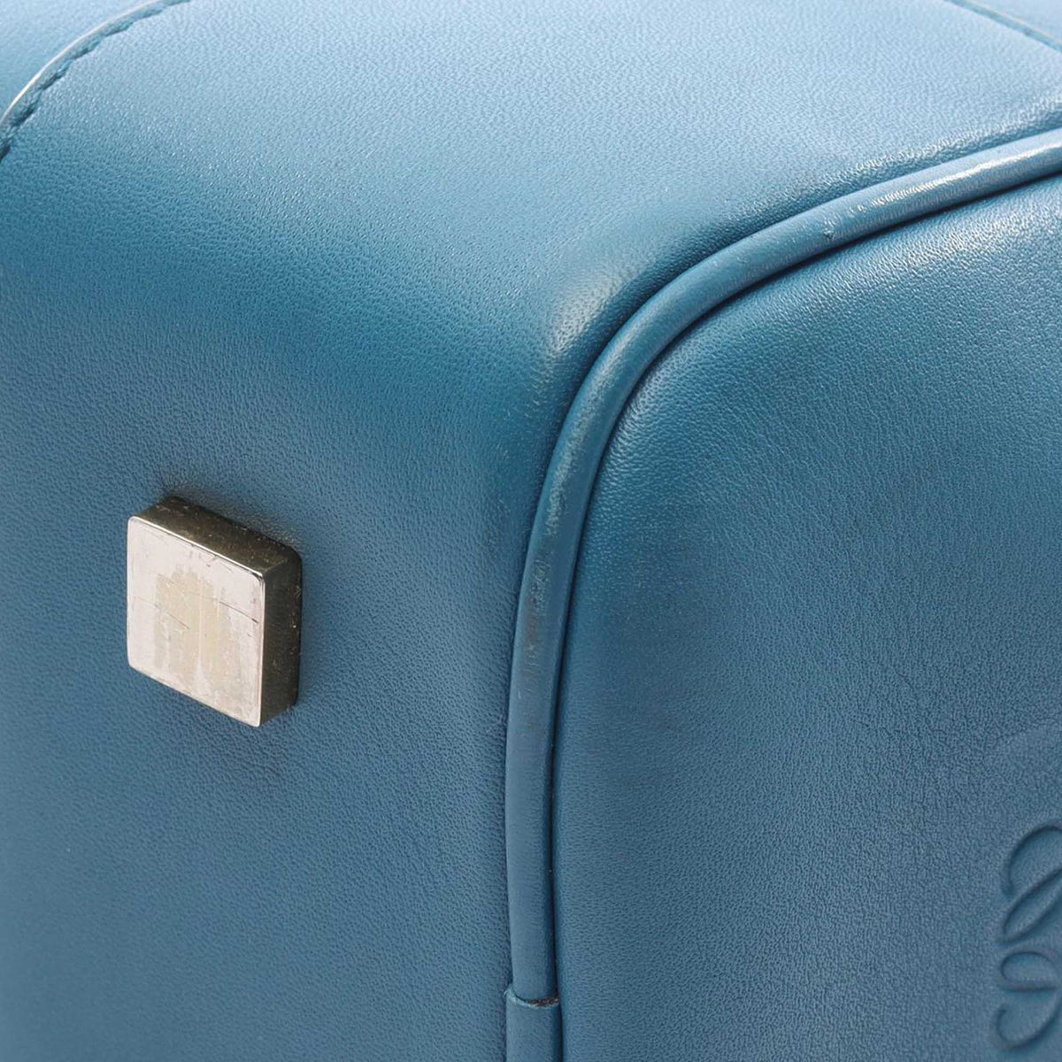 LOEWE Leather Amazona Square 19