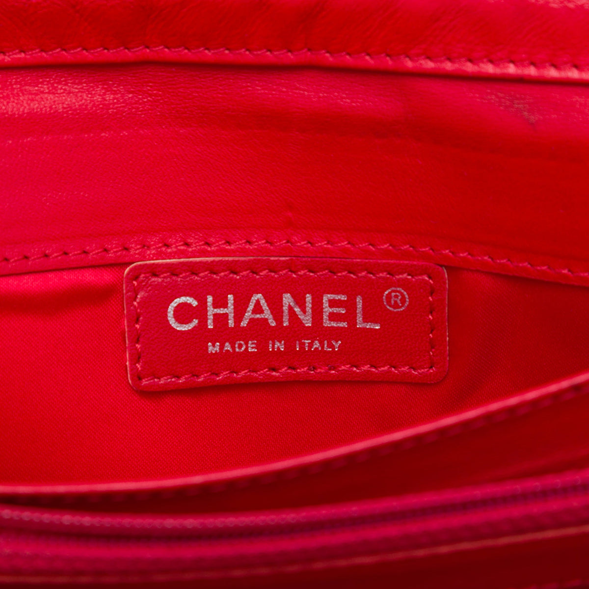 Chanel Classic Lambskin East West Wallet on Chain — Red