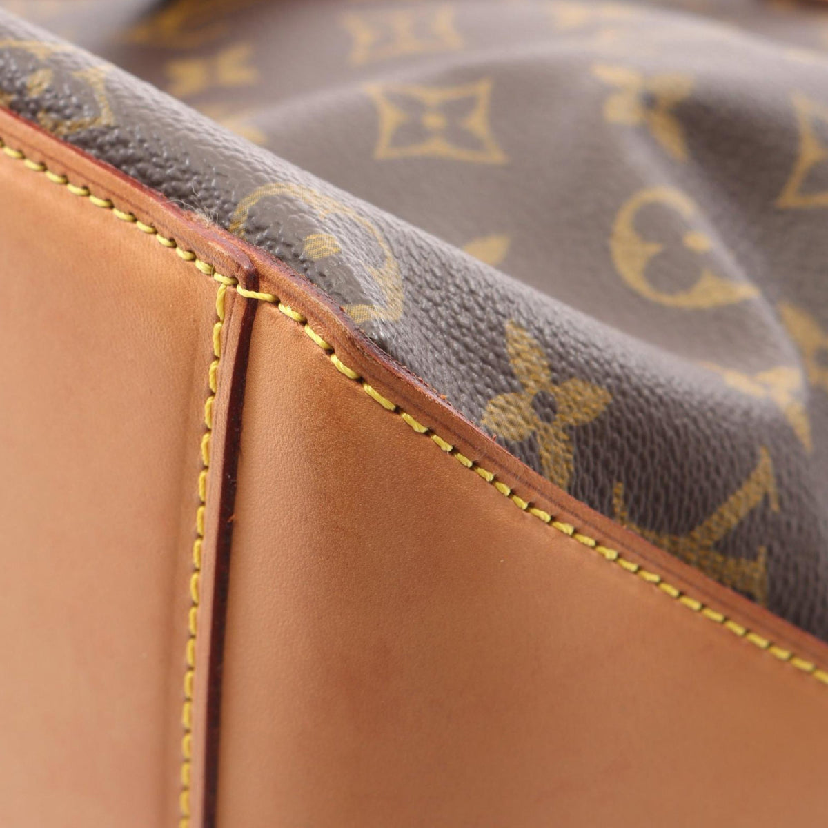 Louis Vuitton Monogram Cabas Mezzo