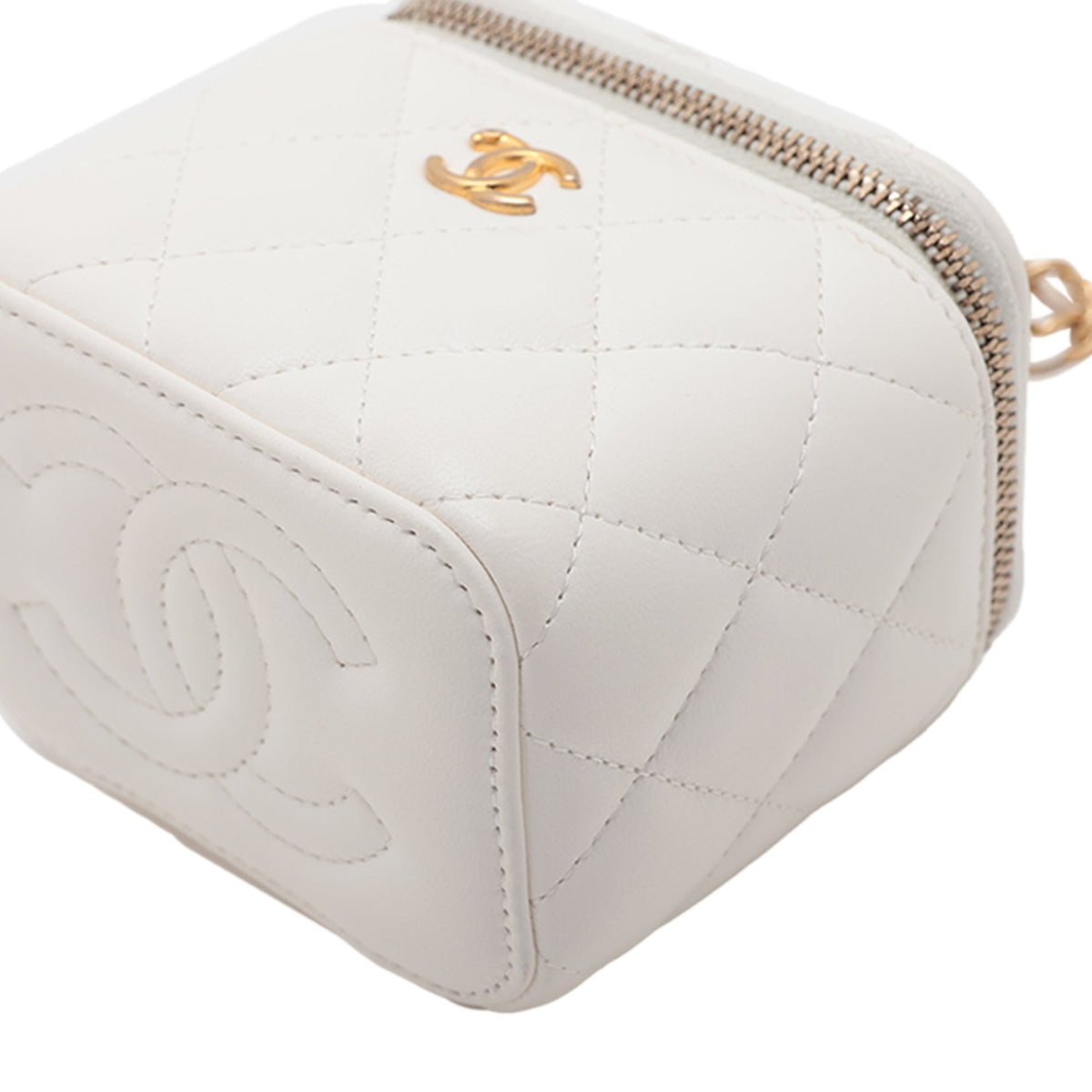 Chanel Mini CC Quilted Lambskin Pearl Crush Vanity Case With Chain — White