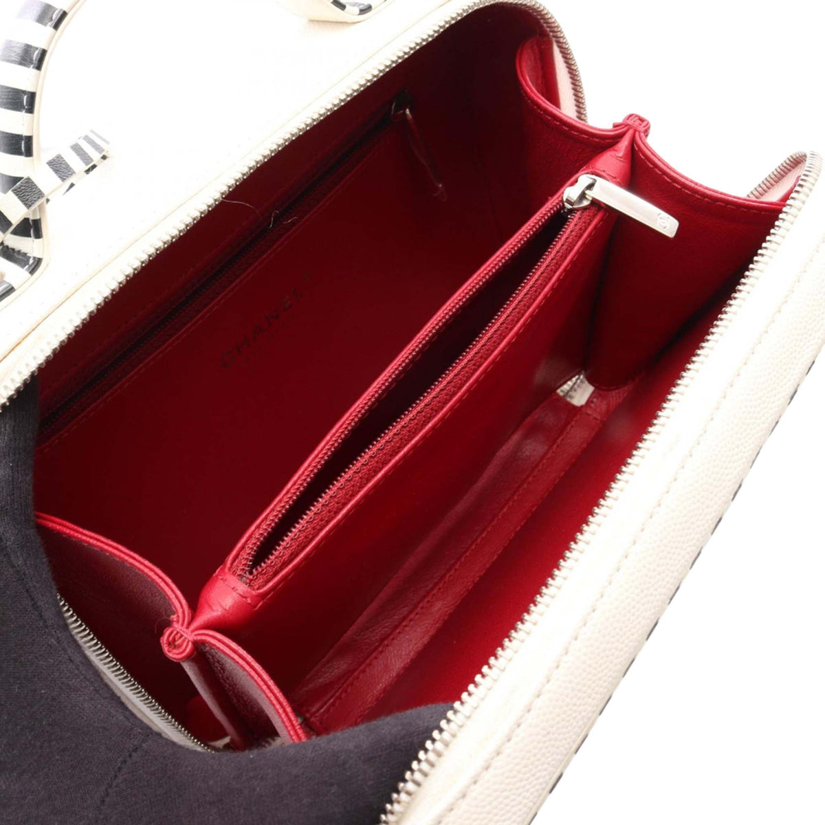 Chanel Medium Caviar CC Filigree Vanity Case — White