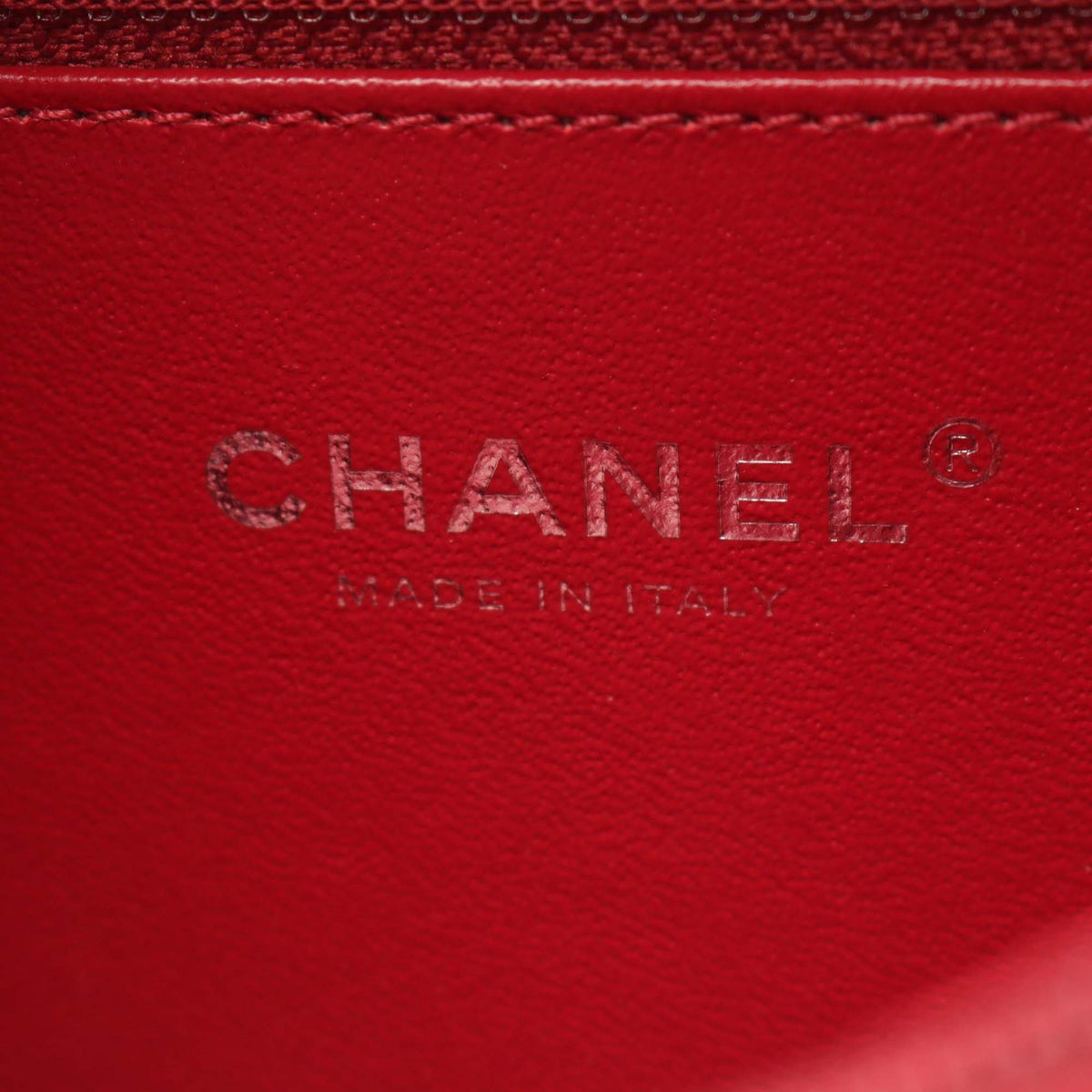 Chanel Medium Caviar CC Filigree Vanity Case — White