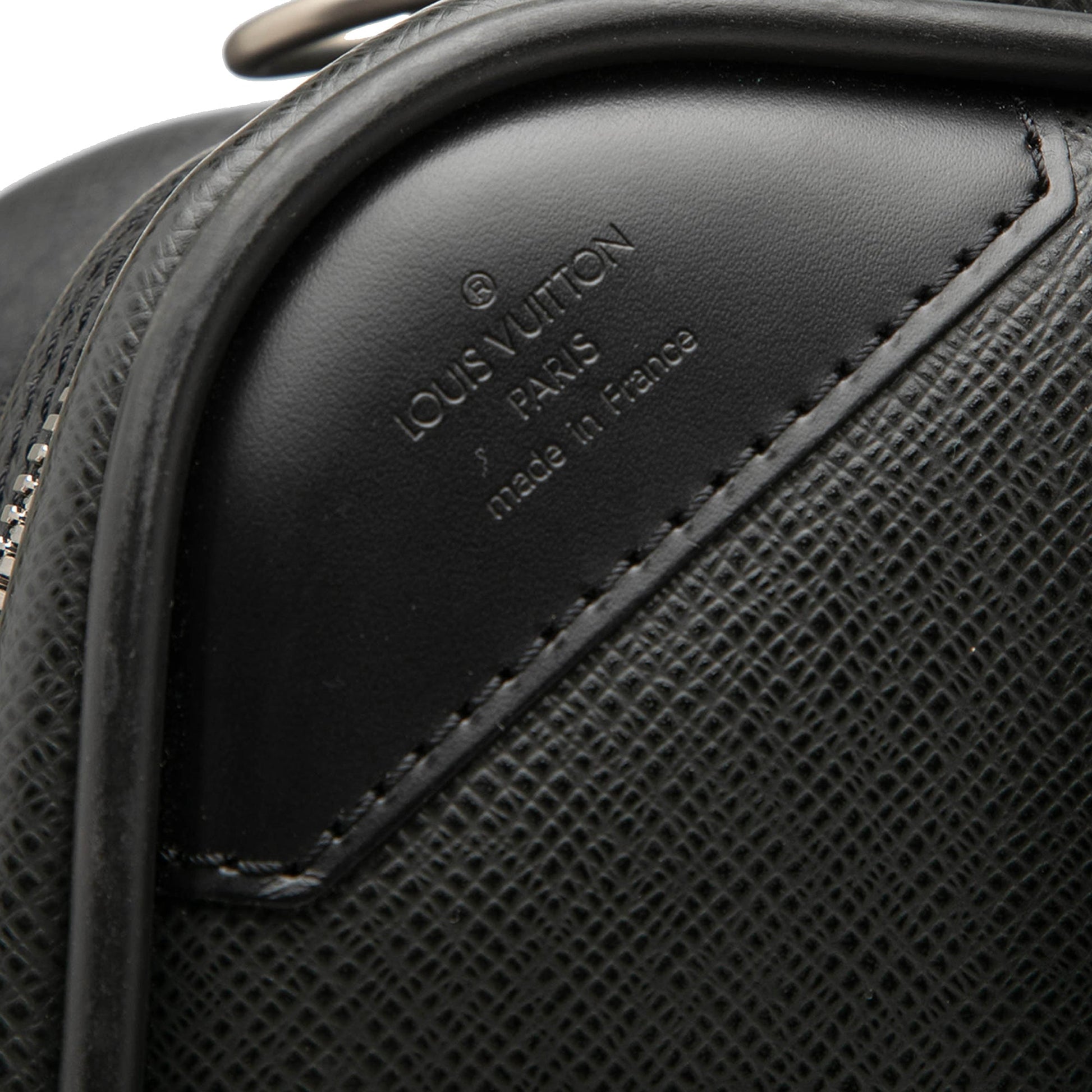 Louis Vuitton Taiga Satellite 53 Luggage