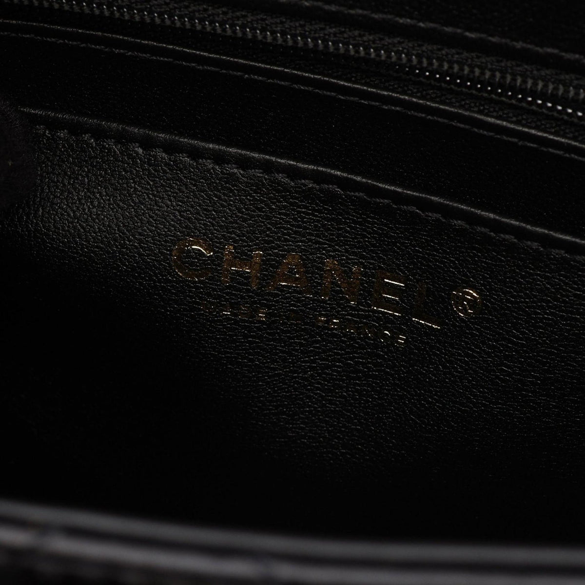 Chanel Quilted Shiny Calfskin CC Handle Vanity Flap — Black