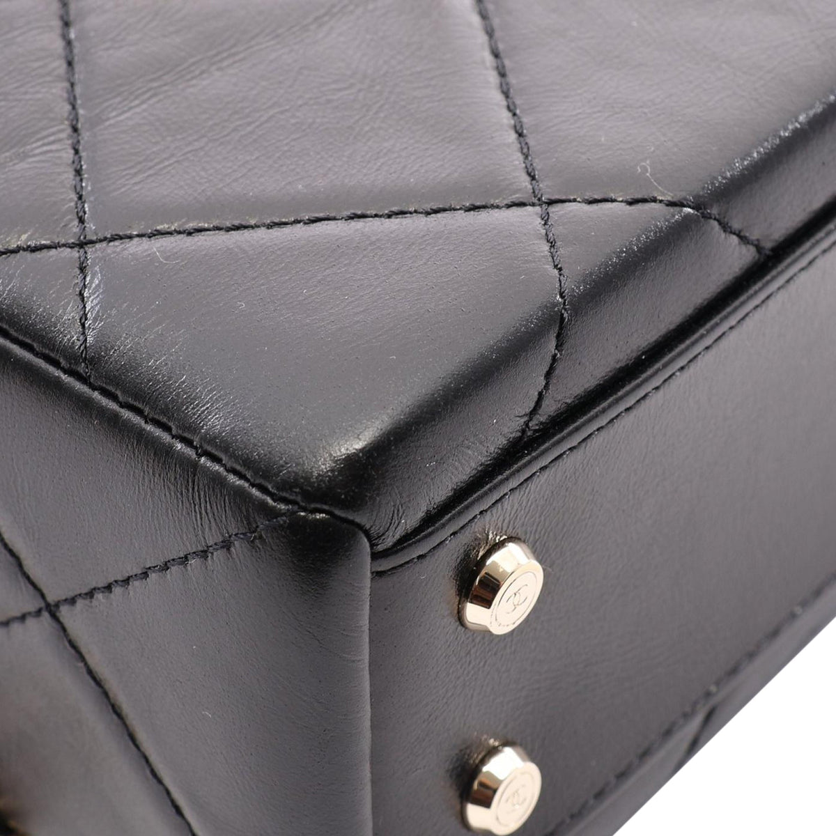Chanel Quilted Shiny Calfskin CC Handle Vanity Flap — Black