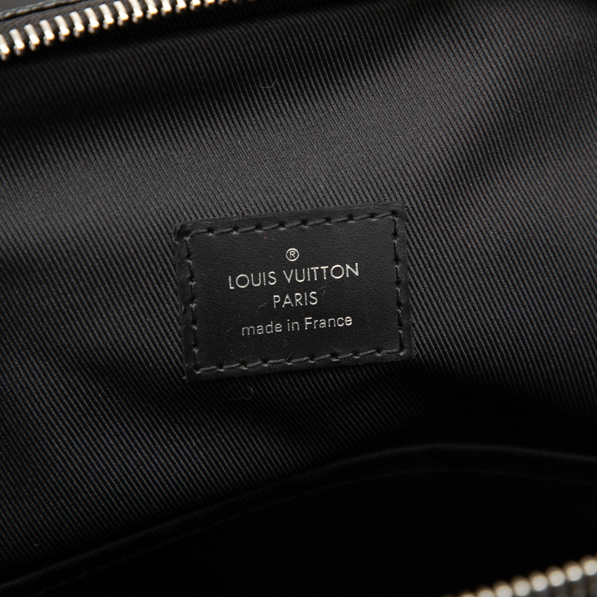 Louis Vuitton Damier Graphite Avenue Sling