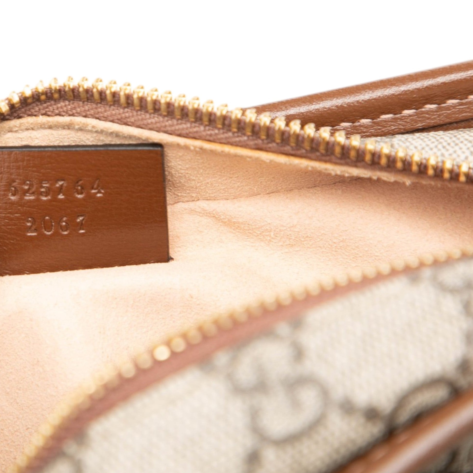Gucci GG Supreme Interlocking G Clutch