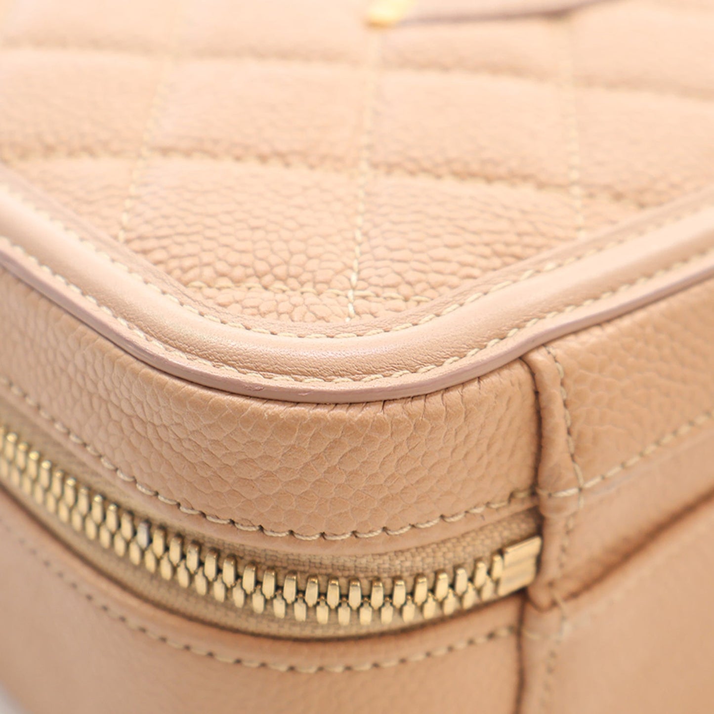 Chanel Medium Caviar CC Filigree Vanity Case