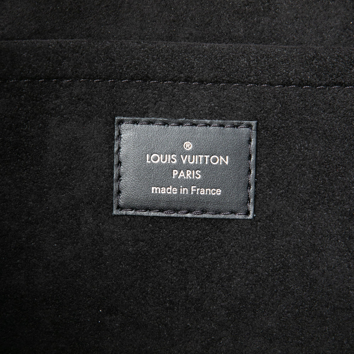 Louis Vuitton Epi Initials Circle Pochette Jour GM — Black