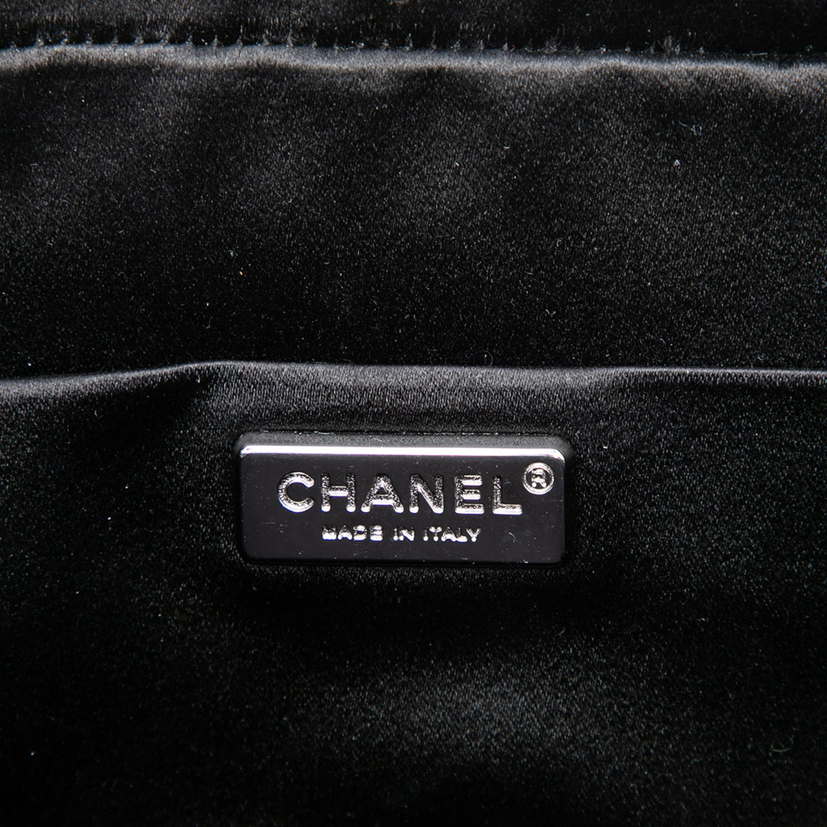 Chanel Mini CC Patent Clutch With Chain — Black