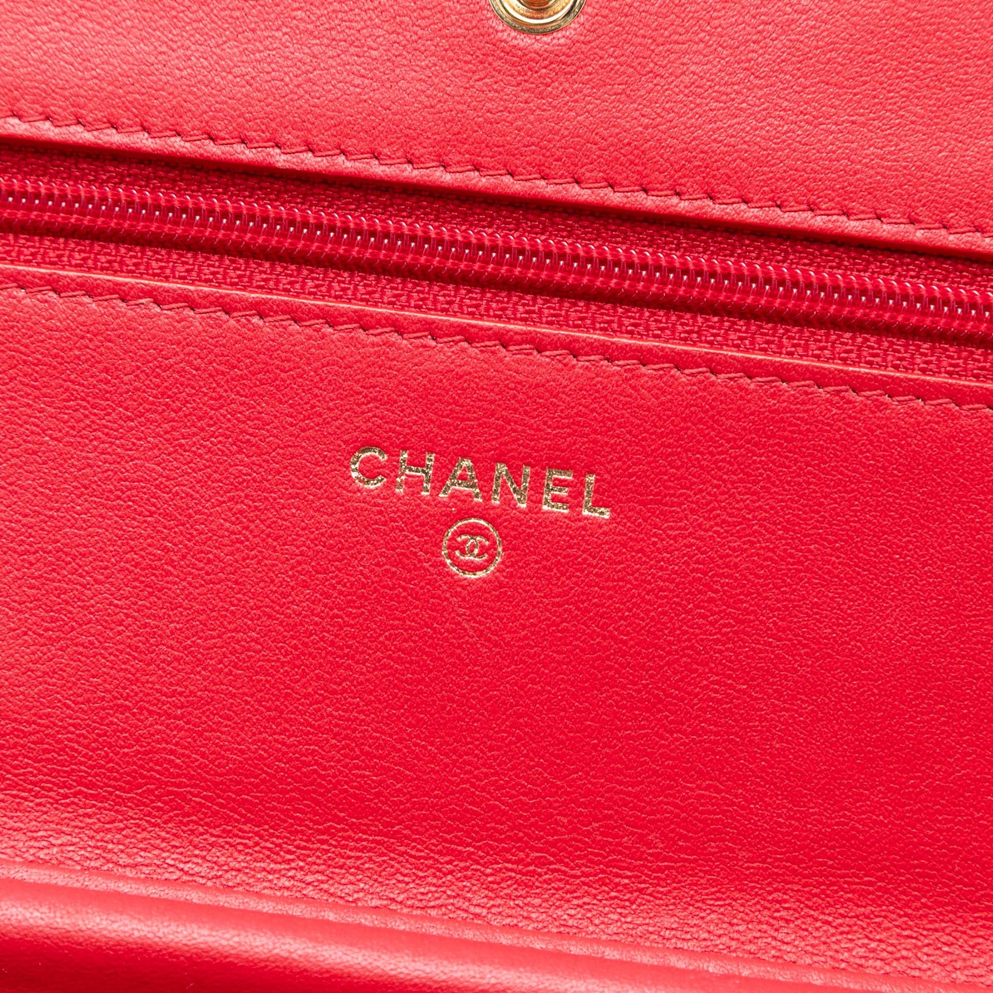 Chanel Caviar CC Filigree Wallet On Chain