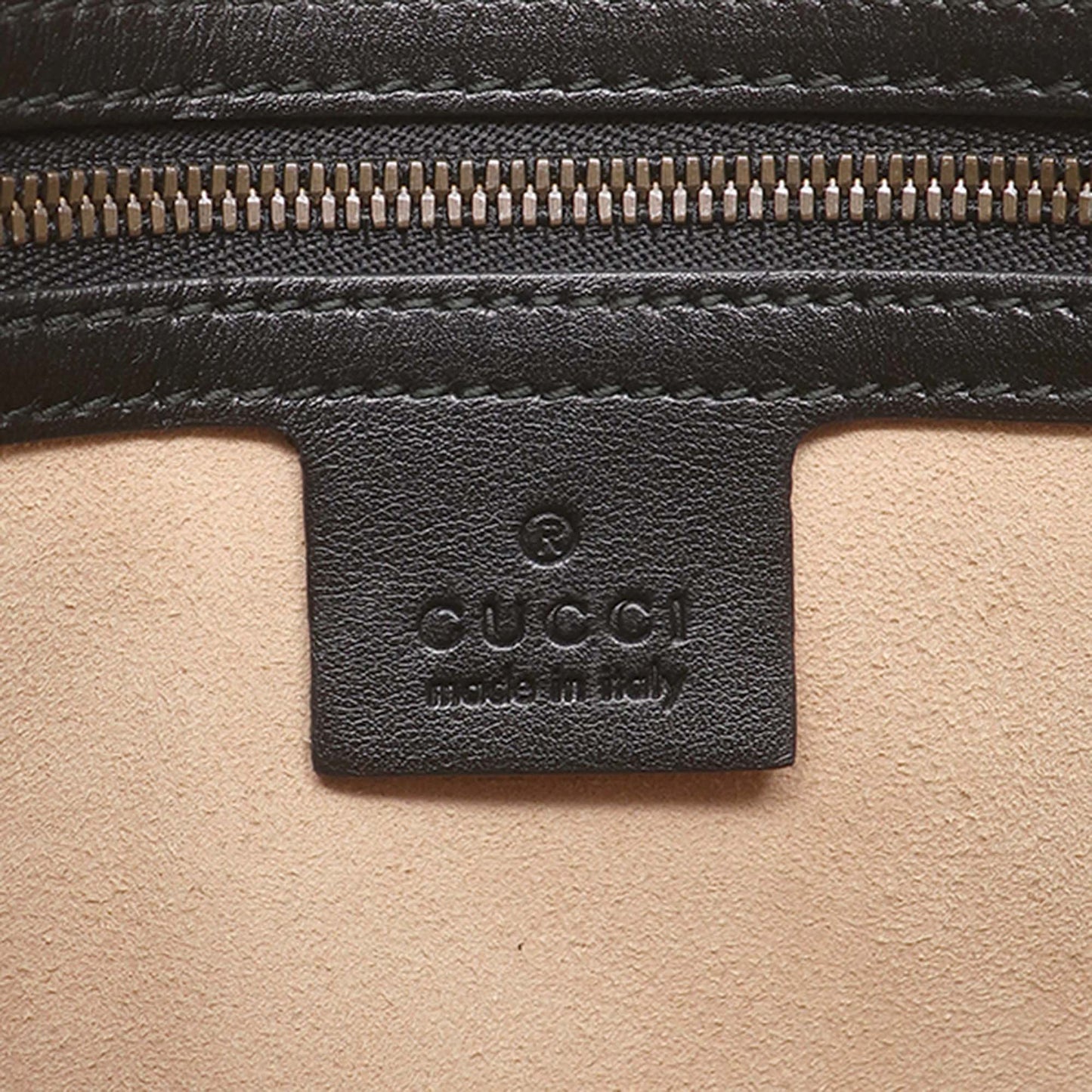 Gucci GG Marmont  Matelasse Leather Crossbody