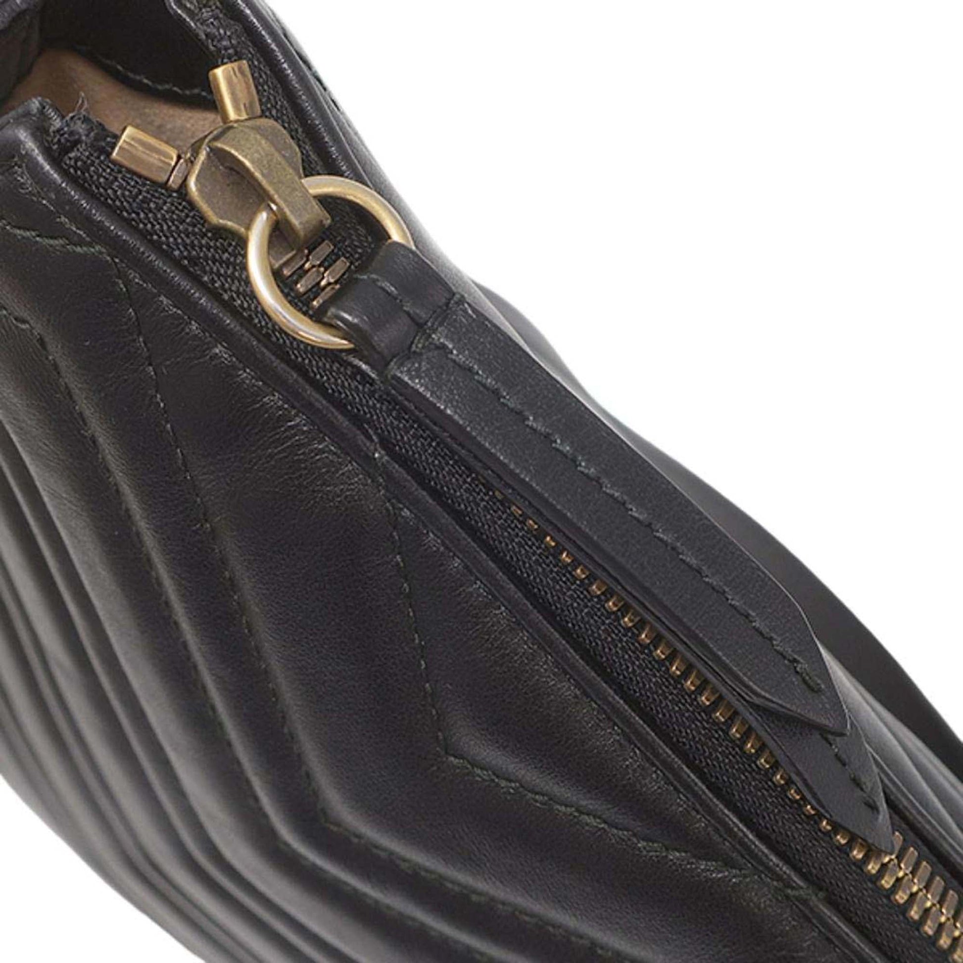 Gucci GG Marmont  Matelasse Leather Crossbody
