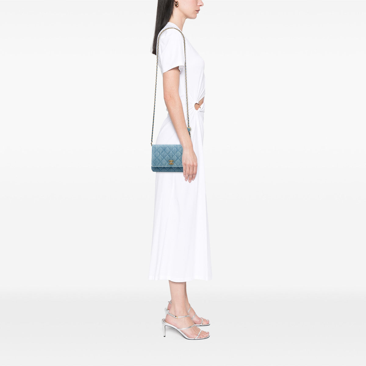 Chanel CC Quilted Denim Pearl Crush Wallet On Chain — Blue