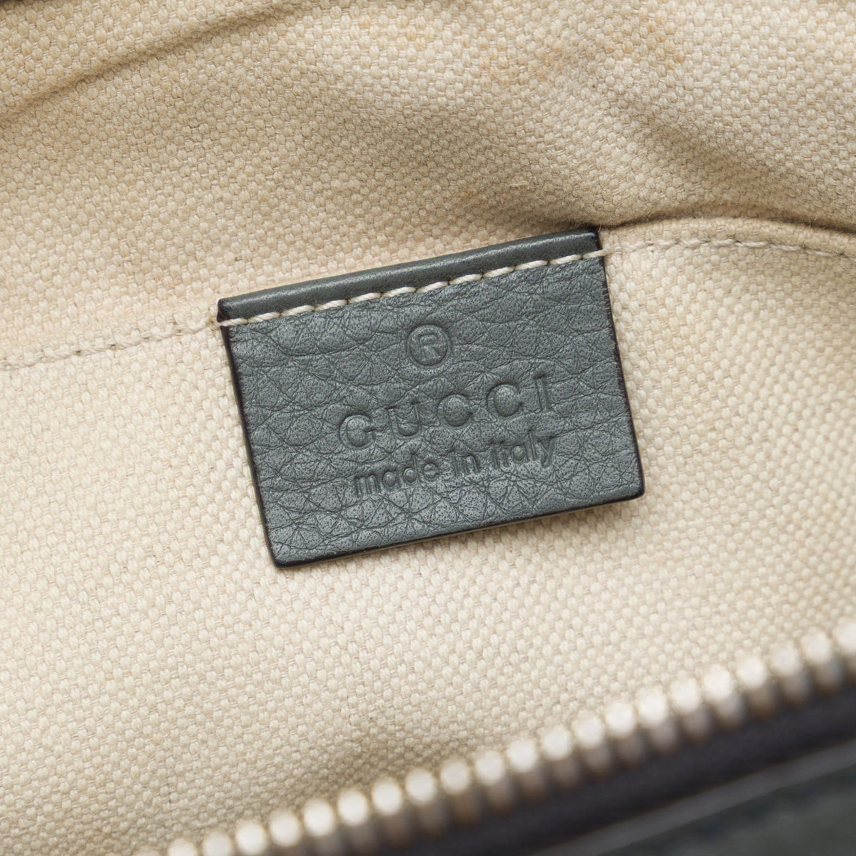Gucci Calfskin Soho Clutch — Gray