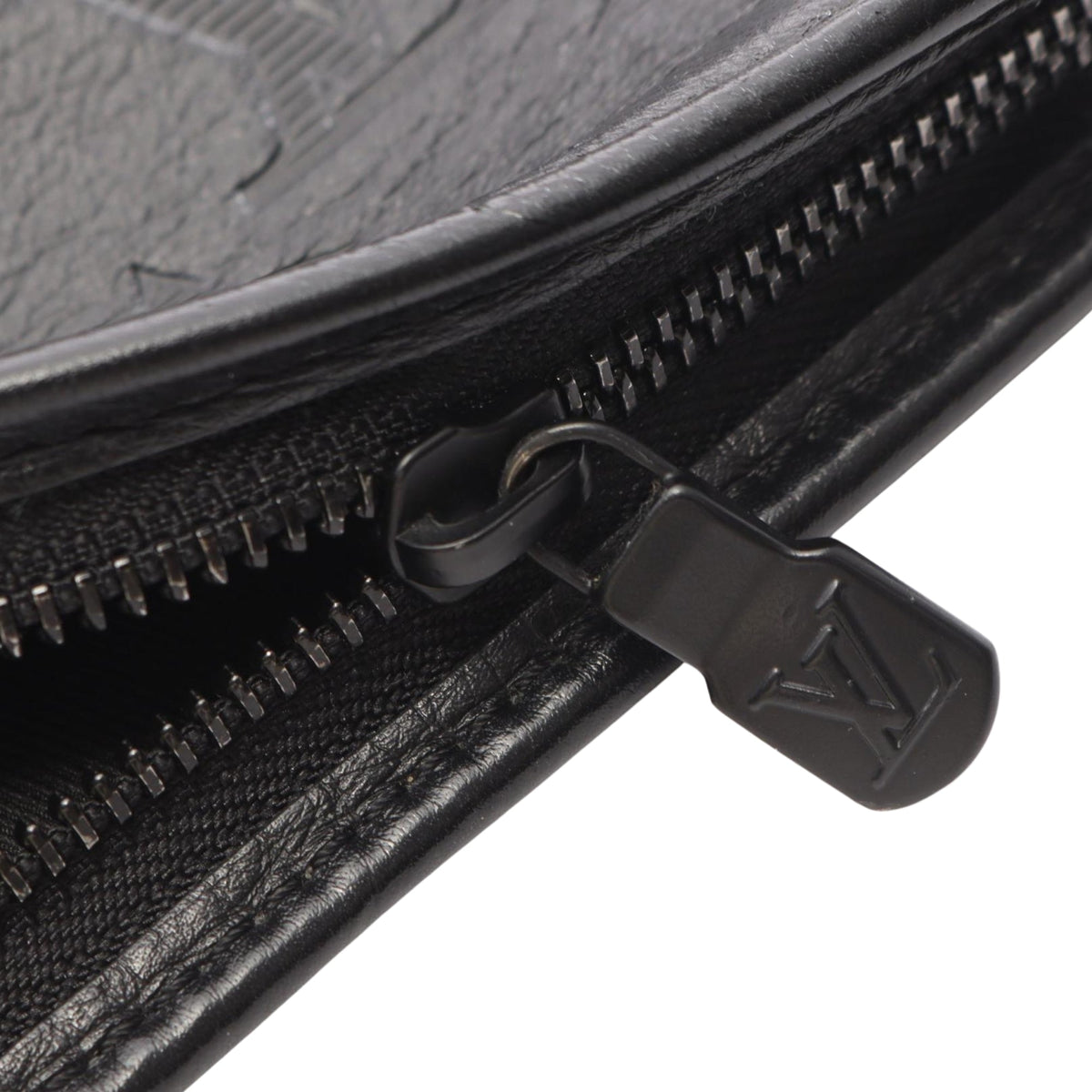 Louis Vuitton Monogram Shadow Gaston Wearable Wallet