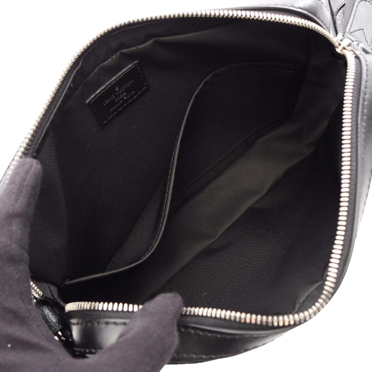 Louis Vuitton Damier Graphite Trio Messenger — Black
