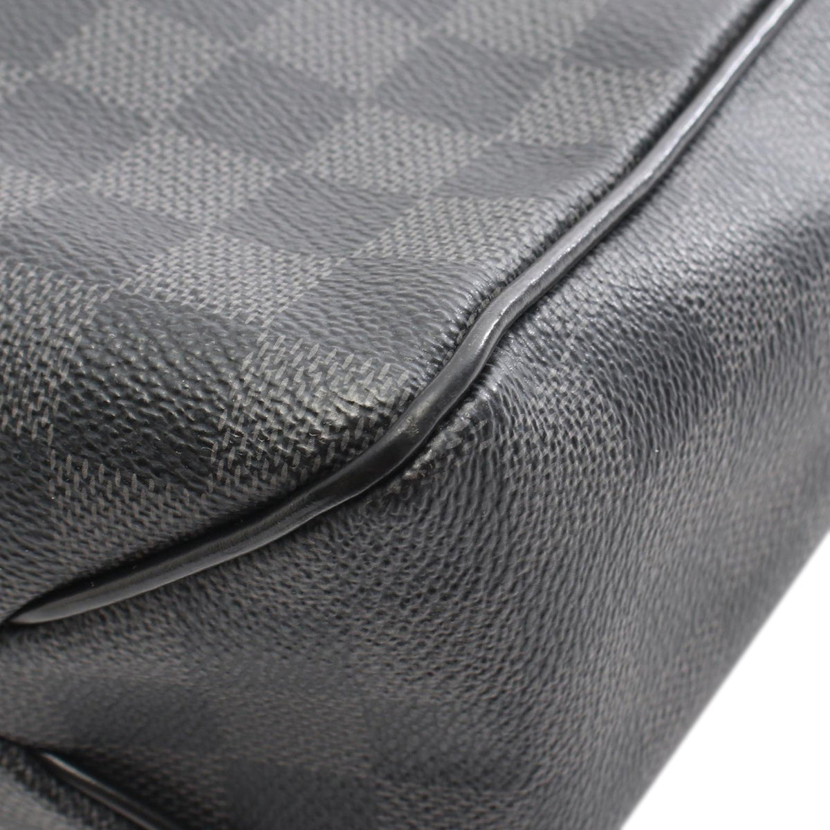 Louis Vuitton Damier Graphite District GM