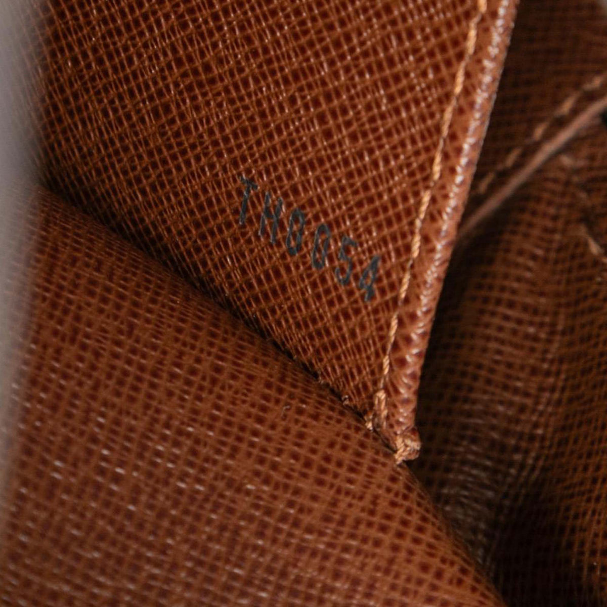Louis Vuitton Monogram Cite MM