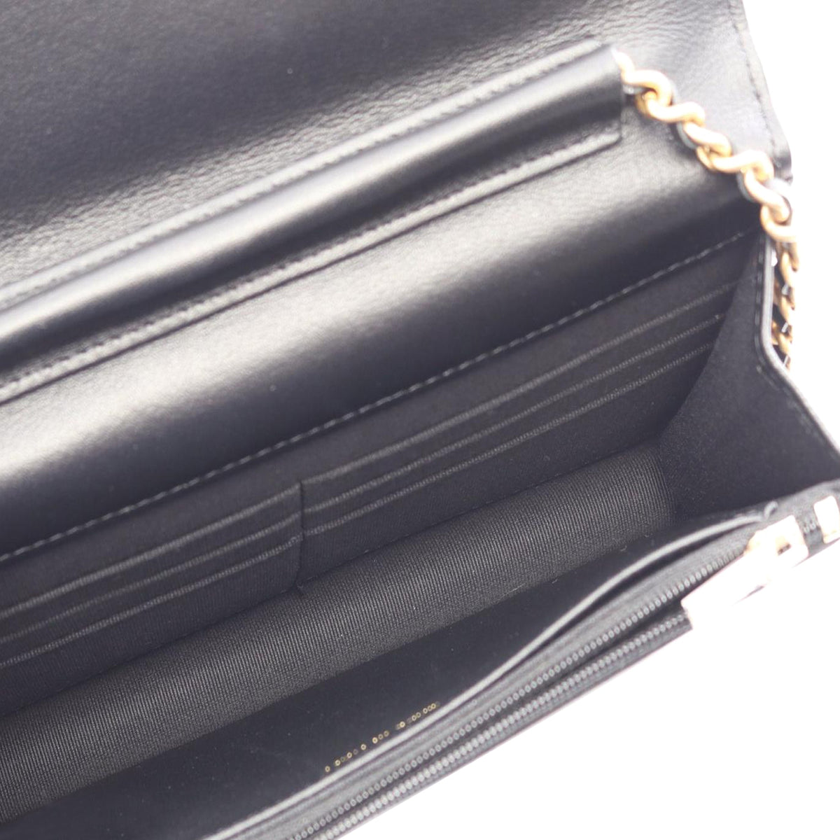 Chanel CC Quilted Lambskin Icon Wallet on Chain — Black