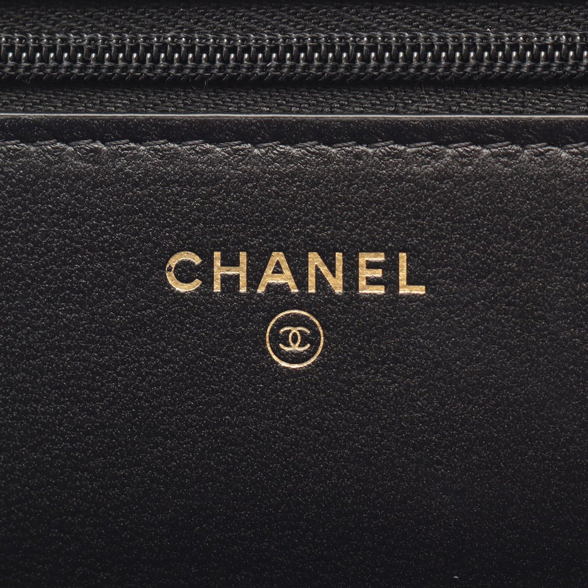 Chanel CC Quilted Lambskin Icon Wallet on Chain — Black