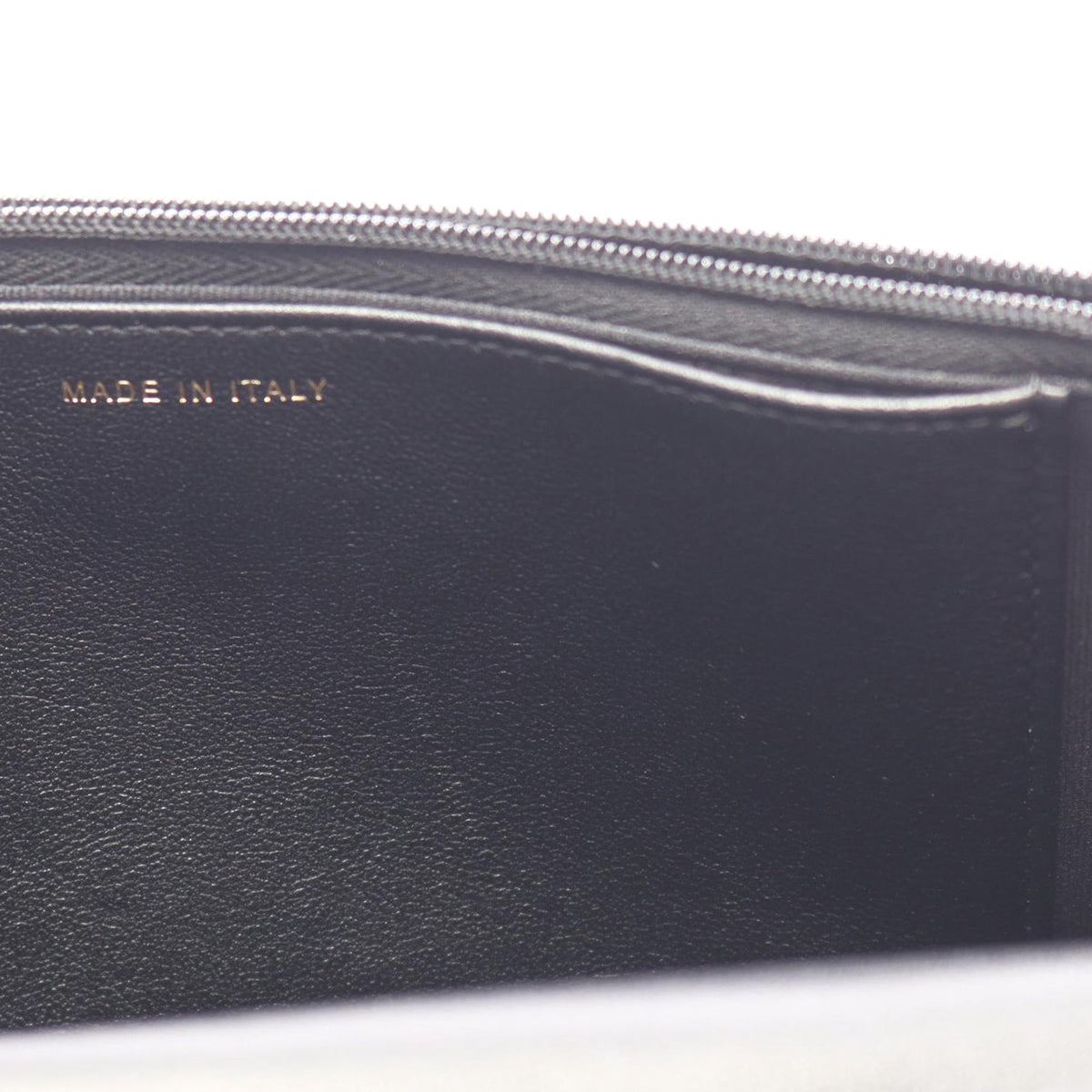 Chanel CC Quilted Lambskin Icon Wallet on Chain — Black