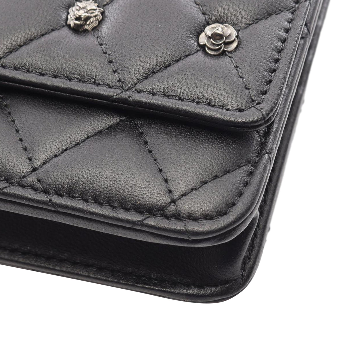 Chanel CC Quilted Lambskin Icon Wallet on Chain — Black
