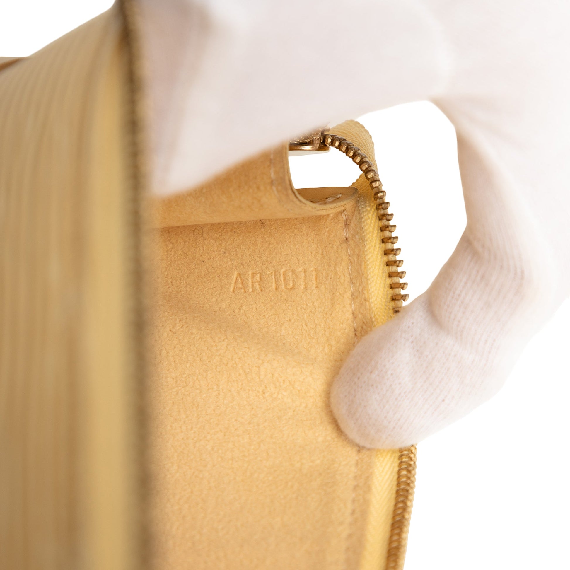 Louis Vuitton Epi Pochette Accessoires
