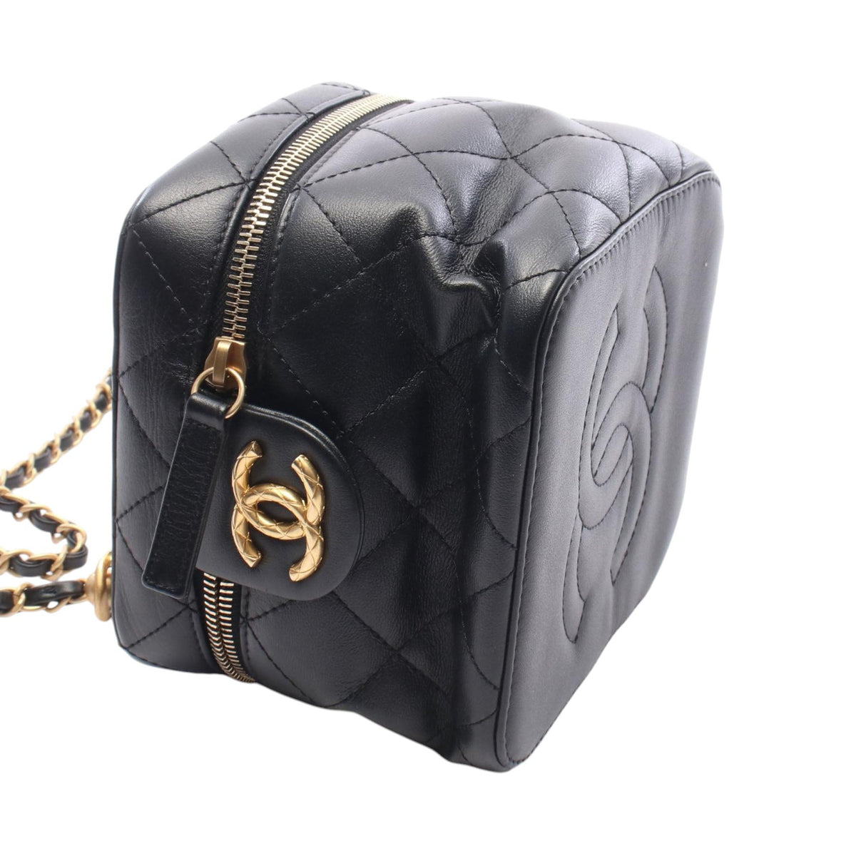 Chanel Small Quilted Calfskin Chain Bar Vanity Case with Chain — Black