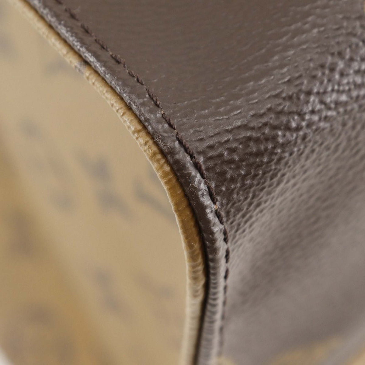 Louis Vuitton Monogram Reverse Giant OnTheGo GM