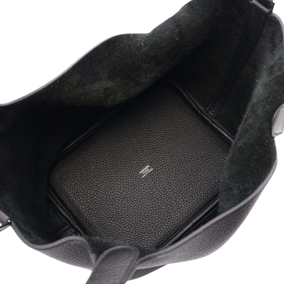 Hermès Clemence Picotin Lock 22 — Black