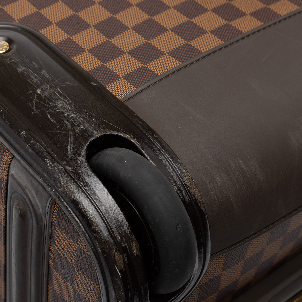 Louis Vuitton Damier Ebene Pegase 50 — Brown