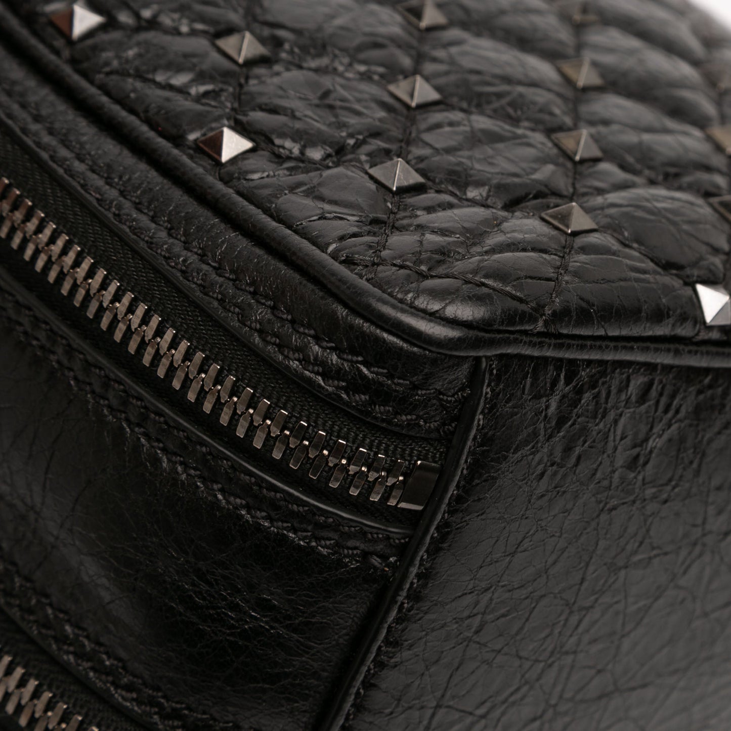 Valentino Quilted Crinkled Leather Rockstud Double Zip Camera Bag