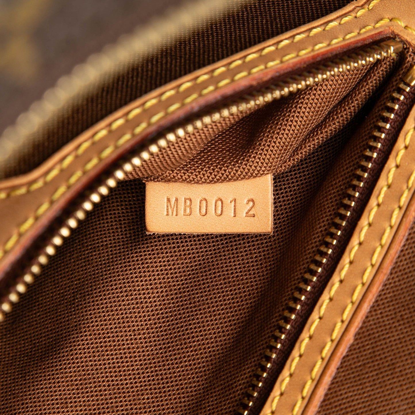 Monogram Pegase Porte Documents