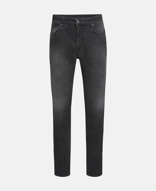 Slim fit jeans